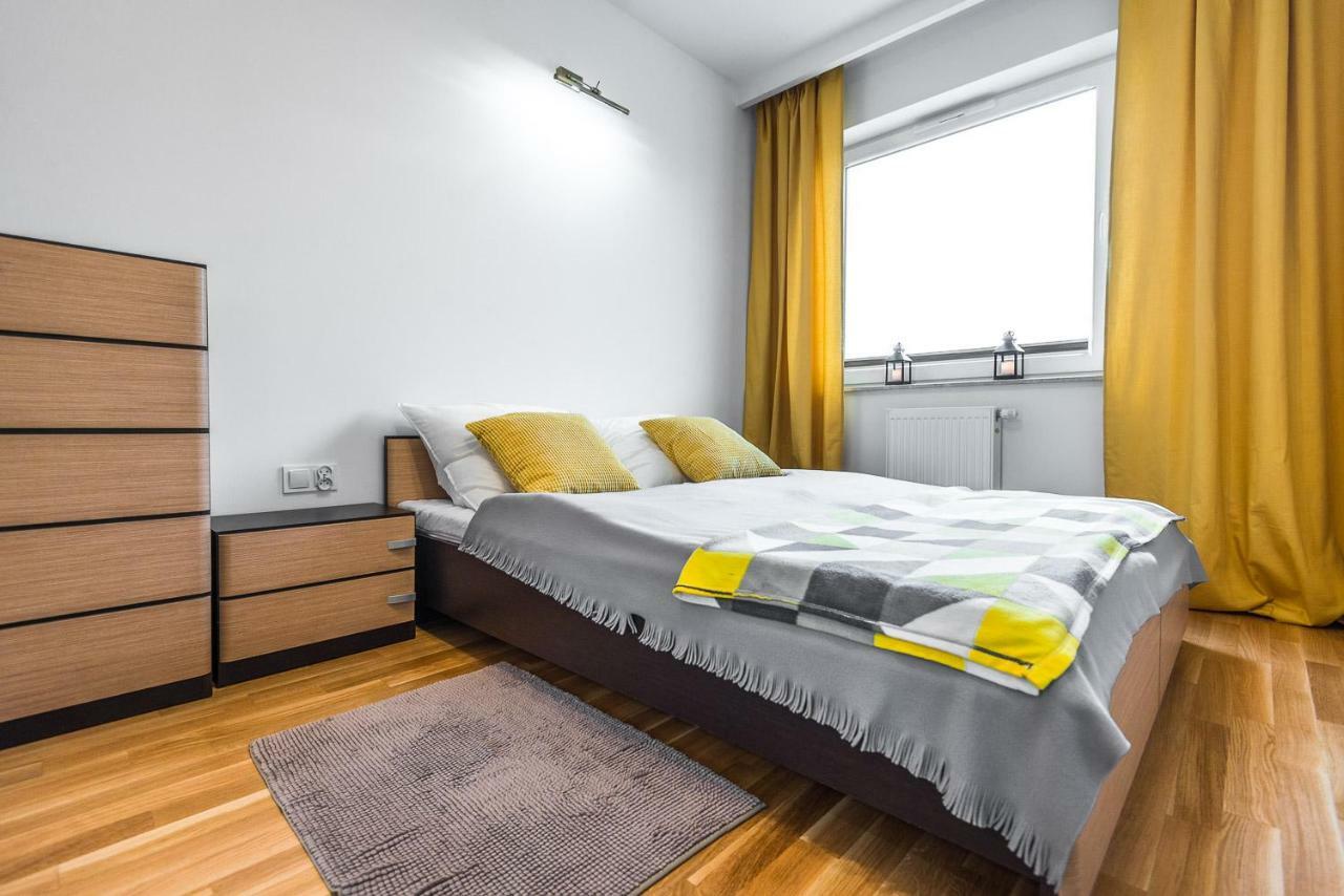 Apartament 48M W Centrum Grojca Grojec  Exterior photo